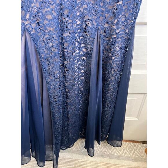 Alex Evenings Womens Size 10 Navy Mermaid Gown Lace Off Shoulder Elegant - Picture 8 of 13